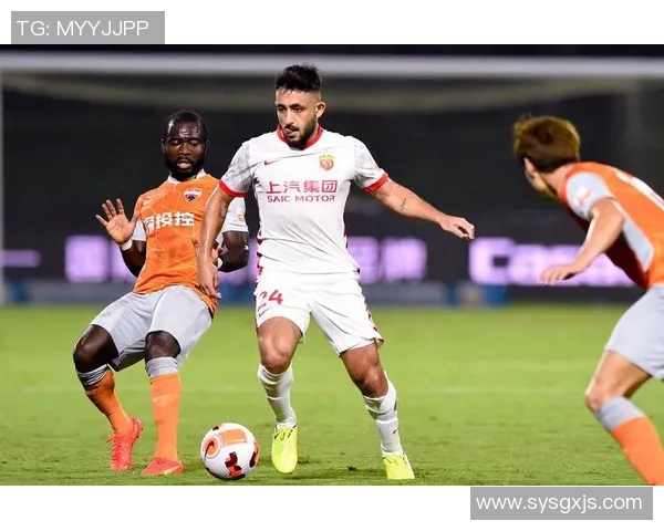 赛后分析：深圳足球队与武汉足球队在比赛中的战术意识与表现对比