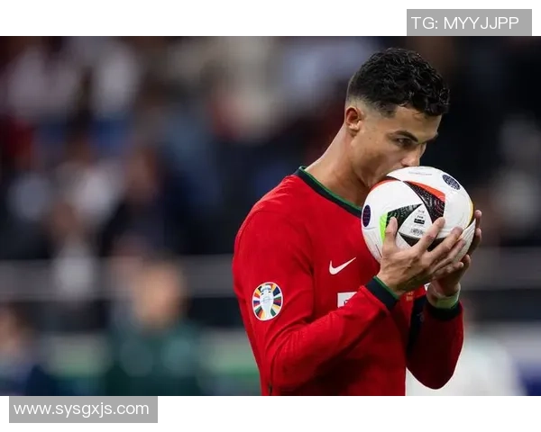 足球明星泪洒赛场瞬间展现脆弱与坚韧的真实情感